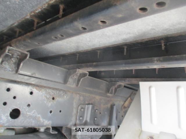 Toyota TOYOACE 2018-03 5881135-13