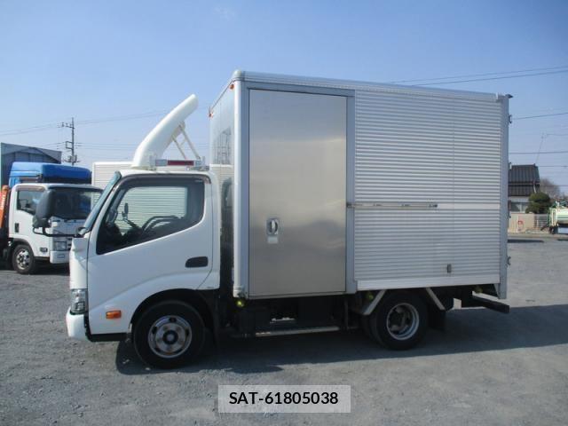 Toyota TOYOACE 2018-03 5881135-5