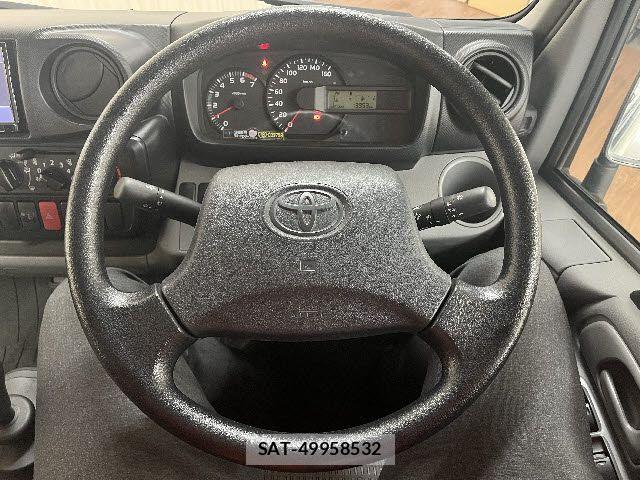 Toyota TOYOACE 2018-03 5881110-13