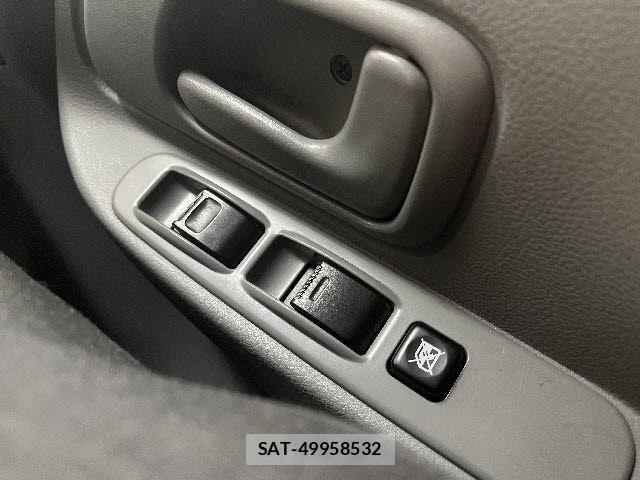 Toyota TOYOACE 2018-03 5881110-16
