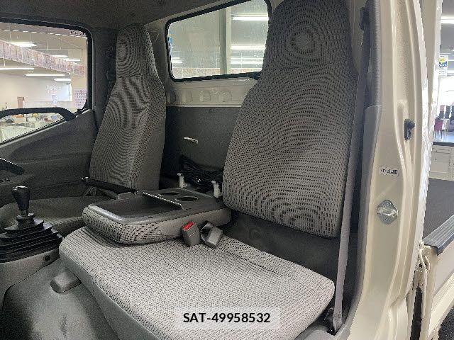 Toyota TOYOACE 2018-03 5881110-18