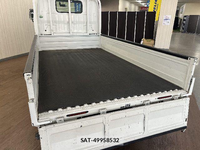 Toyota TOYOACE 2018-03 5881110-21