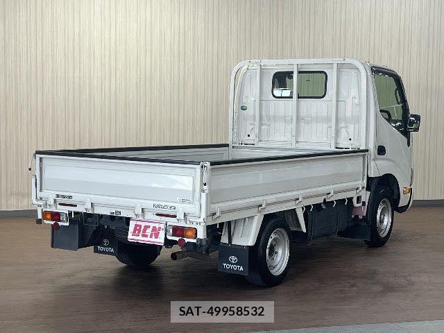 Toyota TOYOACE 2018-03 5881110-2