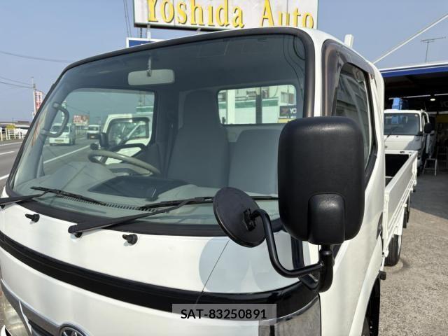 Toyota TOYOACE 2012-03 5881111-9