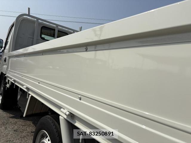 Toyota TOYOACE 2012-03 5881111-25