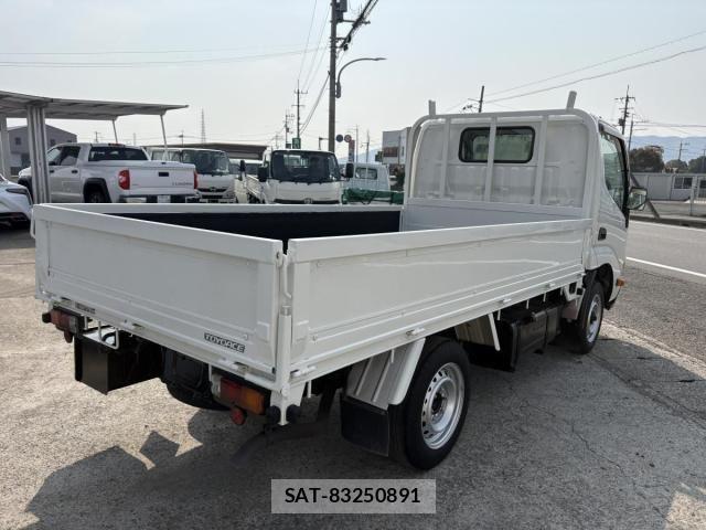 Toyota TOYOACE 2012-03 5881111-2