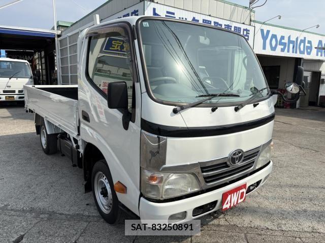 Toyota TOYOACE 2012-03 5881111-4