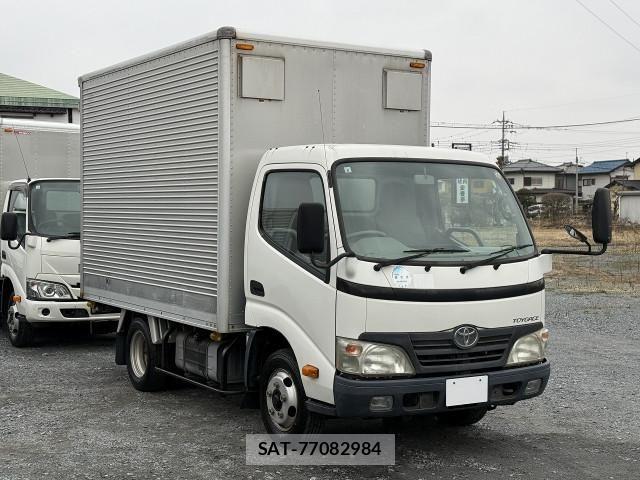 Toyota TOYOACE 2010-03 5881125-25