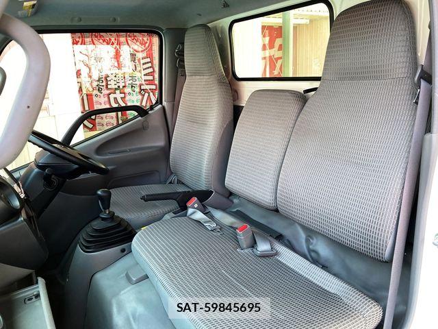 Toyota TOYOACE 2020-03 6021356-24