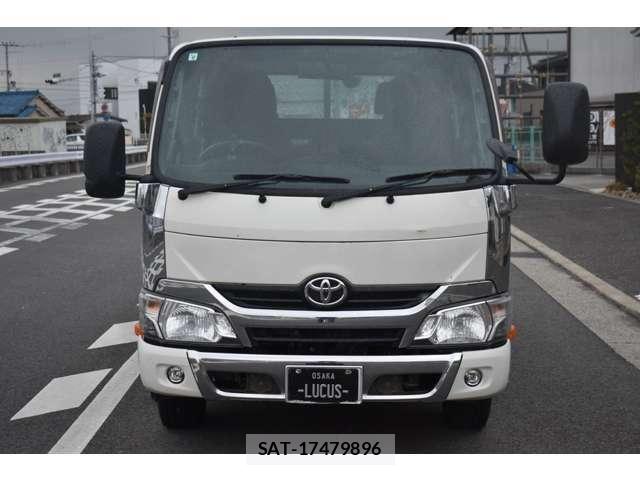 Toyota TOYOACE 2017-08 6220540-4
