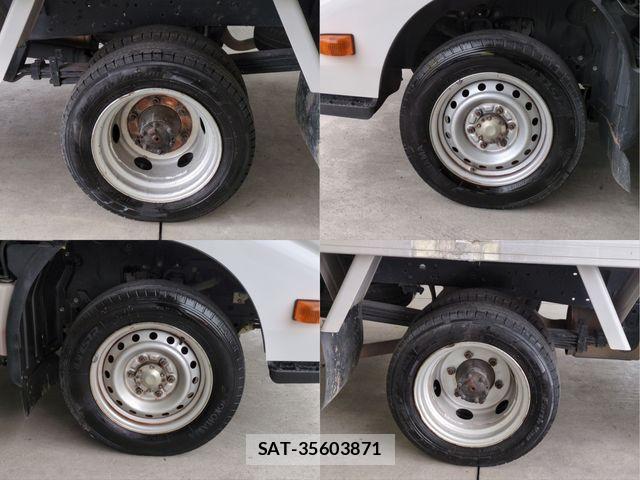 Toyota TOYOACE 2016-09 6615279-23