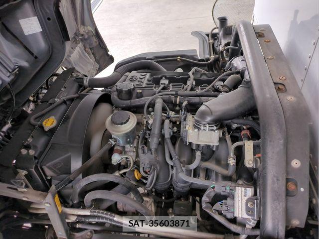 Toyota TOYOACE 2016-09 6615279-24
