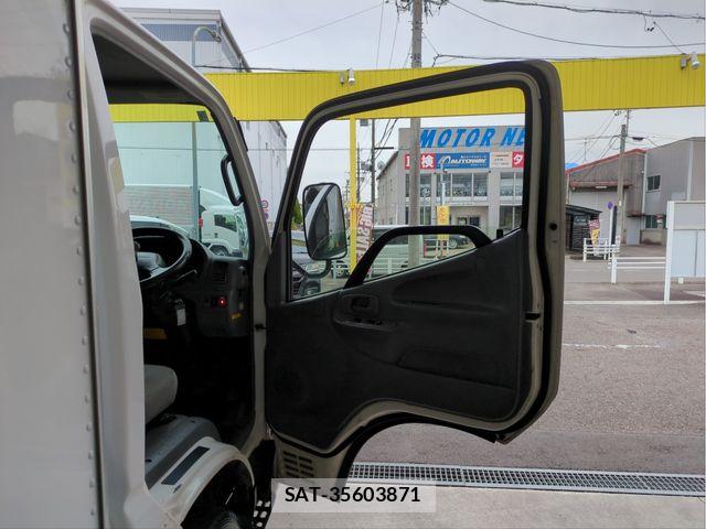 Toyota TOYOACE 2016-09 6615279-28