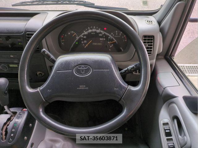 Toyota TOYOACE 2016-09 6615279-7