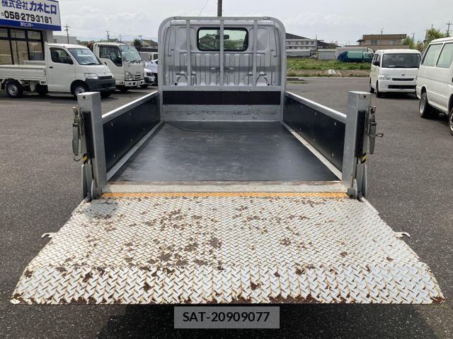 Toyota TOYOACE 2020-02 6642746-9