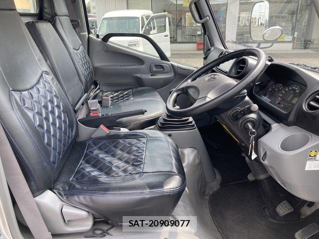 Toyota TOYOACE 2020-02 6642746-5