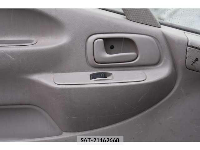 Toyota TOYOACE 2015-03 6673937-11