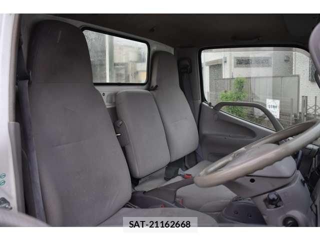 Toyota TOYOACE 2015-03 6673937-12