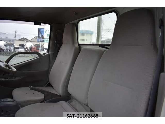 Toyota TOYOACE 2015-03 6673937-13