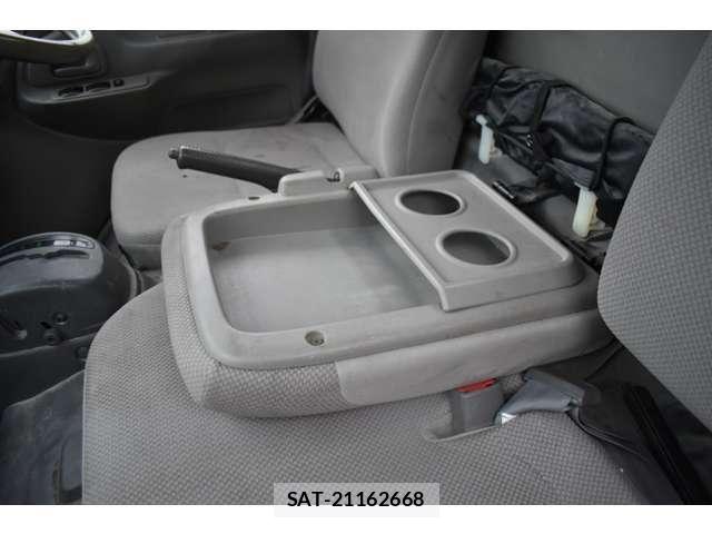 Toyota TOYOACE 2015-03 6673937-14