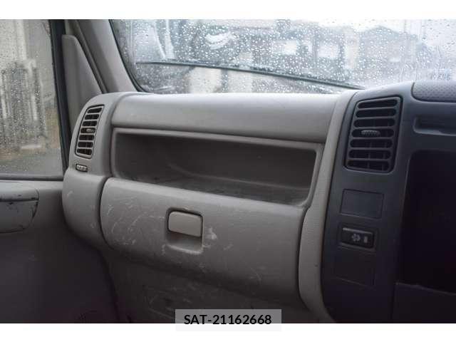Toyota TOYOACE 2015-03 6673937-25