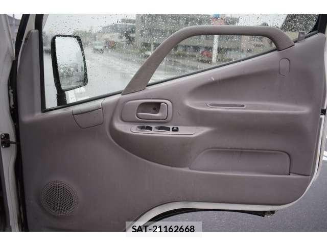 Toyota TOYOACE 2015-03 6673937-8