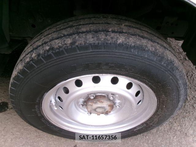 Toyota TOYOACE 2007-03 6717567-22