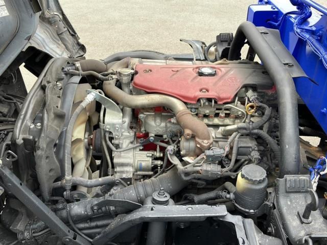 Toyota TOYOACE 2013-12 6805544-16