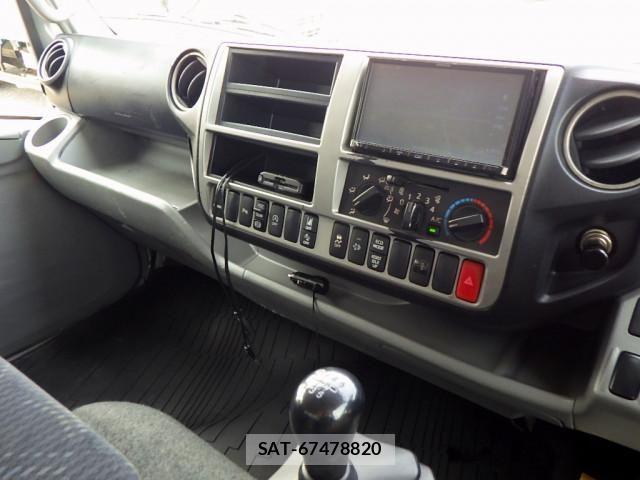 Toyota TOYOACE 2020-02 6914570-10