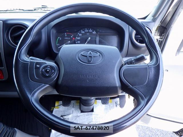 Toyota TOYOACE 2020-02 6914570-11