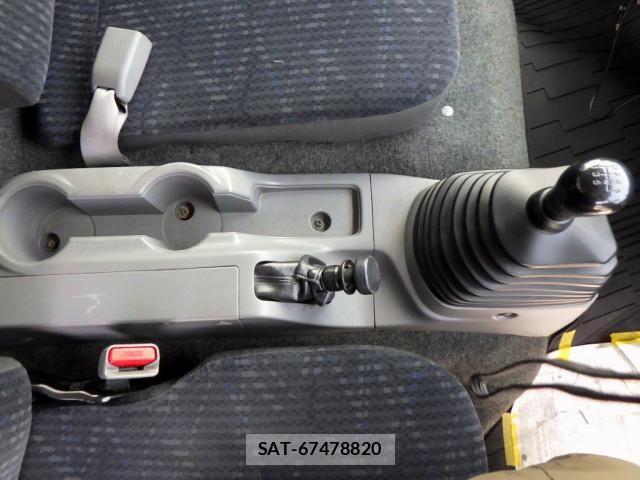 Toyota TOYOACE 2020-02 6914570-13
