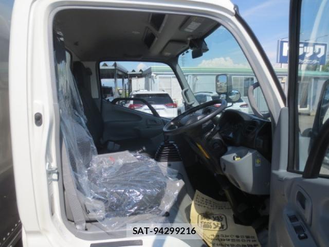 Toyota TOYOACE 2020-10 6914565-12