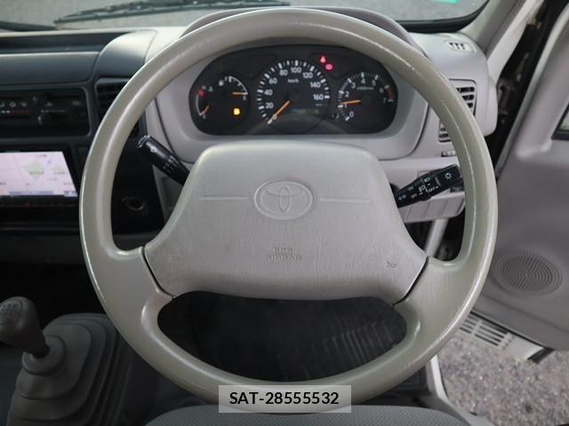 Toyota TOYOACE 2013-04 6914569-3