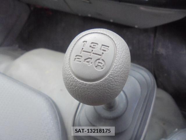 Toyota TOYOACE 2016-03 6998829-17