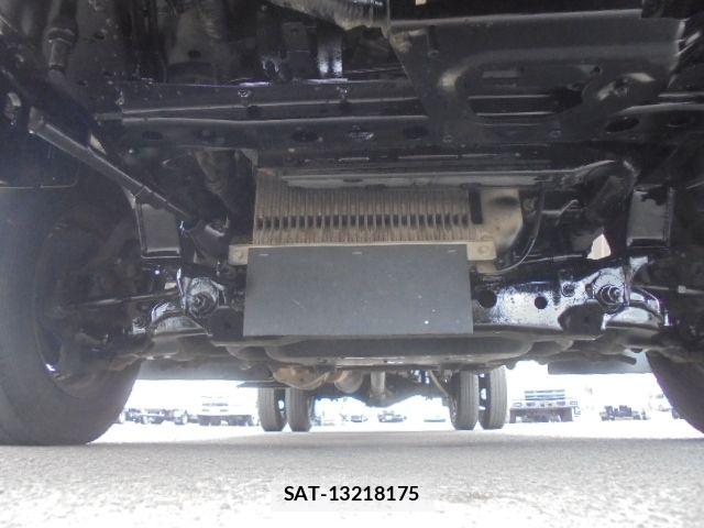 Toyota TOYOACE 2016-03 6998829-22