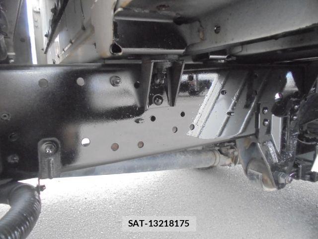 Toyota TOYOACE 2016-03 6998829-23