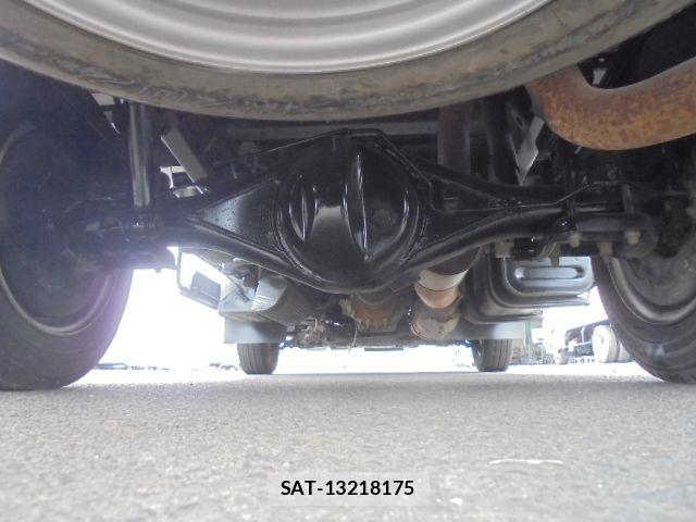 Toyota TOYOACE 2016-03 6998829-25
