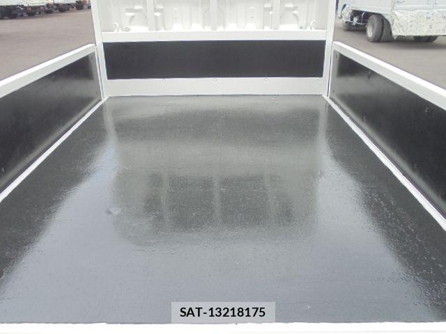 Toyota TOYOACE 2016-03 6998829-28