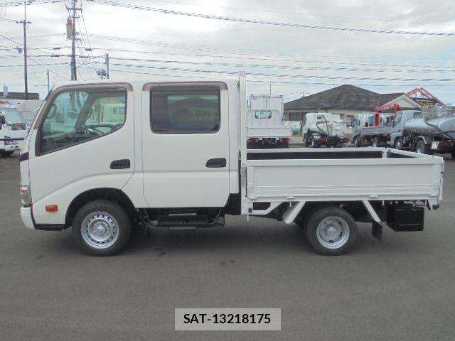 Toyota TOYOACE 2016-03 6998829-3