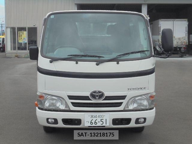 Toyota TOYOACE 2016-03 6998829-6