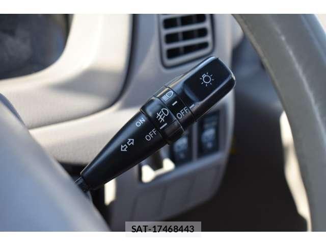 Toyota TOYOACE 2013-02 6998831-16
