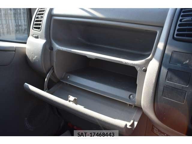 Toyota TOYOACE 2013-02 6998831-21