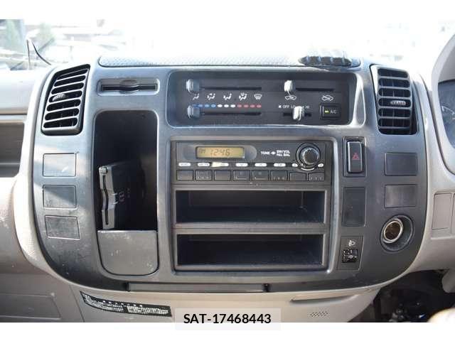 Toyota TOYOACE 2013-02 6998831-22
