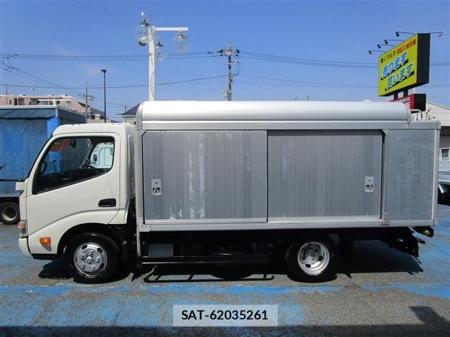 Toyota TOYOACE 2013-03 7021773-3