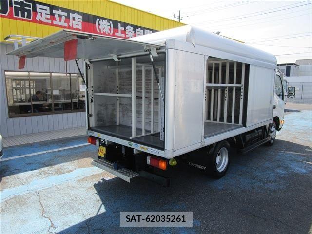 Toyota TOYOACE 2013-03 7021773-6