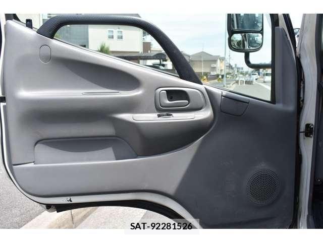 Toyota TOYOACE 2017-10 7061087-9