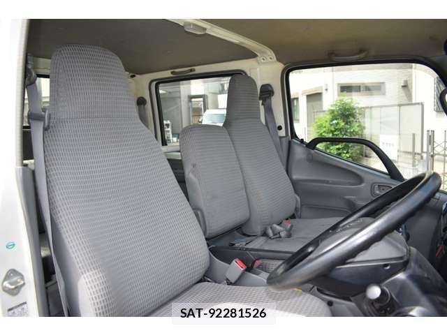 Toyota TOYOACE 2017-10 7061087-11