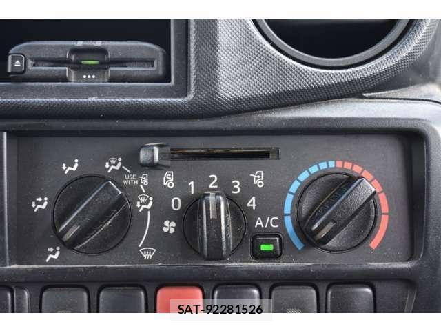 Toyota TOYOACE 2017-10 7061087-20