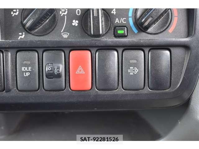 Toyota TOYOACE 2017-10 7061087-21