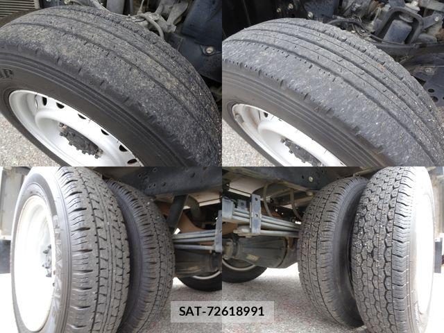 Toyota TOYOACE 2018-01 7061086-7